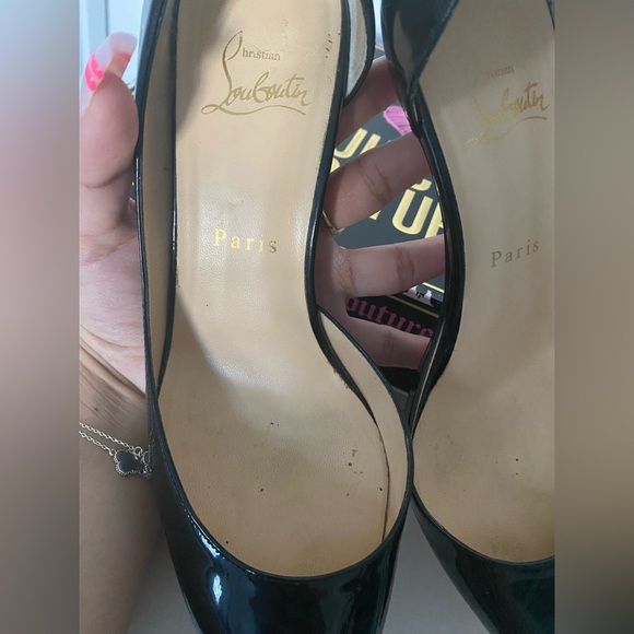 ❤️‍🔥SOLD❤️‍🔥 Christian Louboutin Elegant Black Heels - Picture 5 of 10